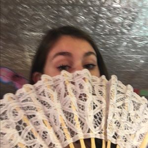 Meet your Posher, Ava